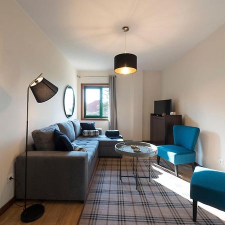 Lovelystay - Homey Feeling Flat W/ Free Parking ポルト エクステリア 写真