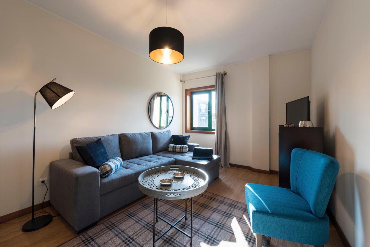 Lovelystay - Homey Feeling Flat W/ Free Parking ポルト エクステリア 写真