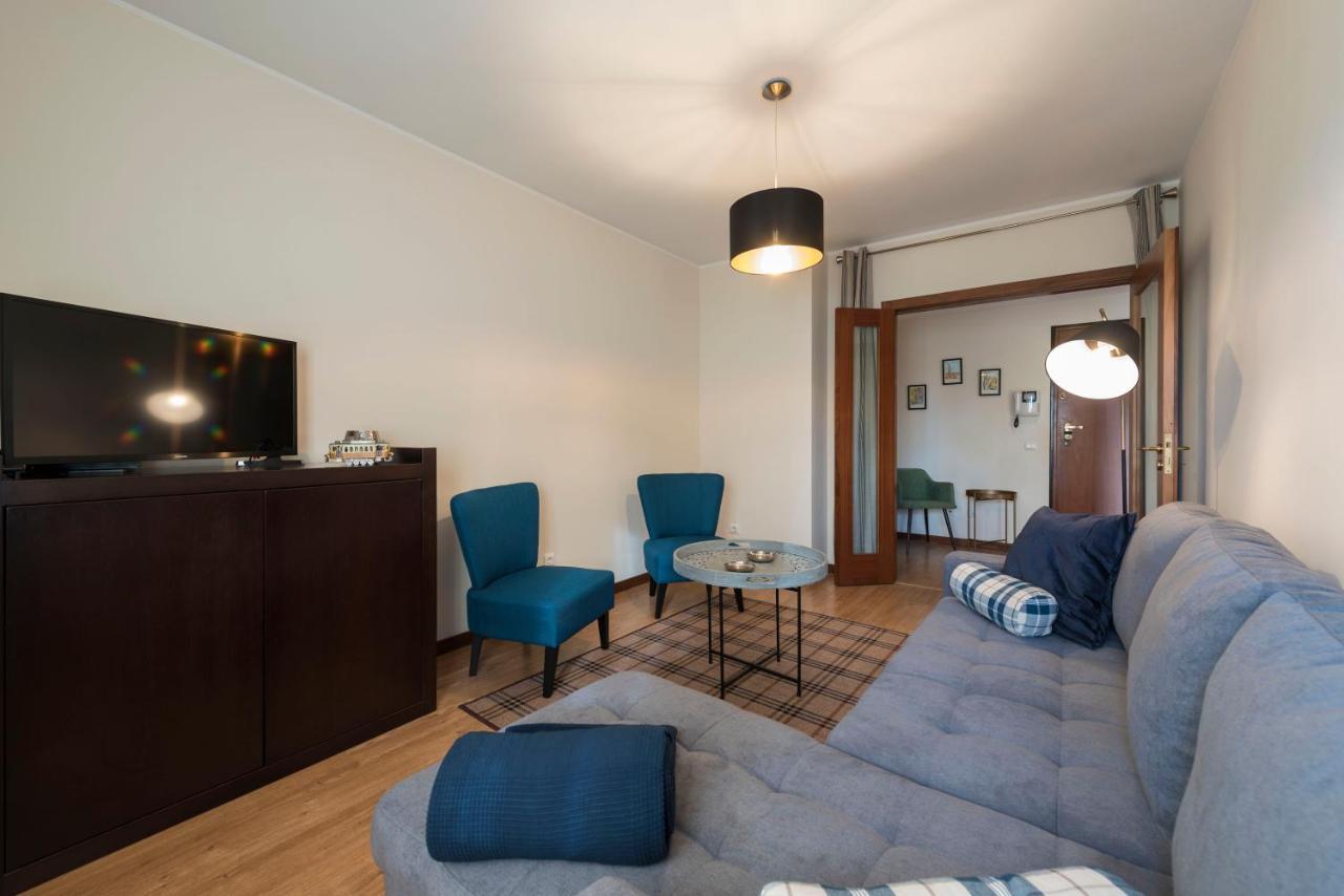 Lovelystay - Homey Feeling Flat W/ Free Parking ポルト エクステリア 写真
