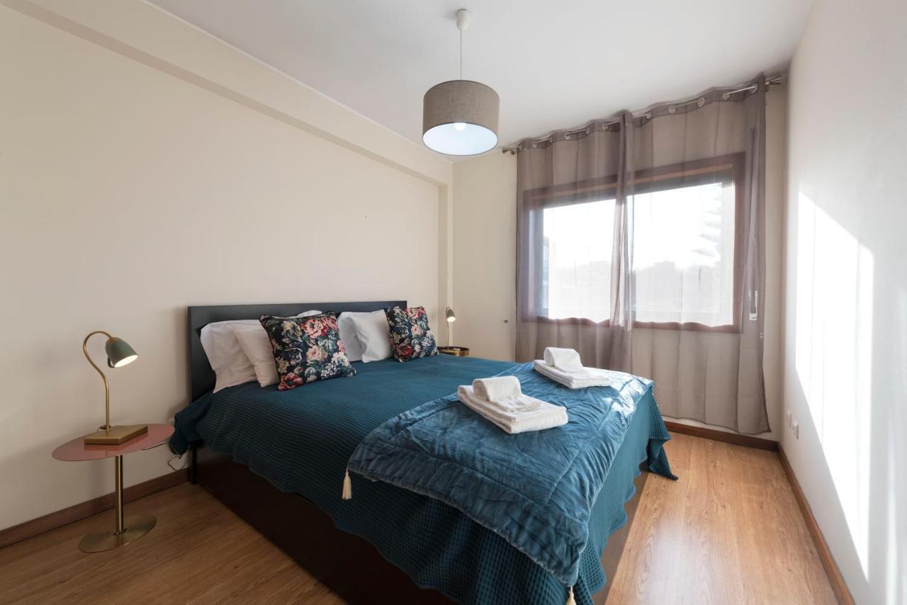 Lovelystay - Homey Feeling Flat W/ Free Parking ポルト エクステリア 写真