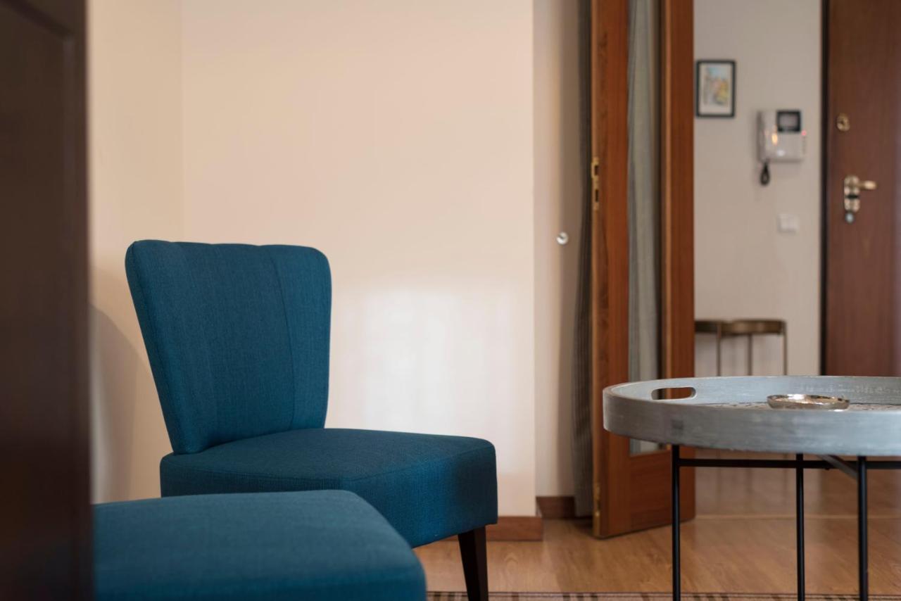 Lovelystay - Homey Feeling Flat W/ Free Parking ポルト エクステリア 写真